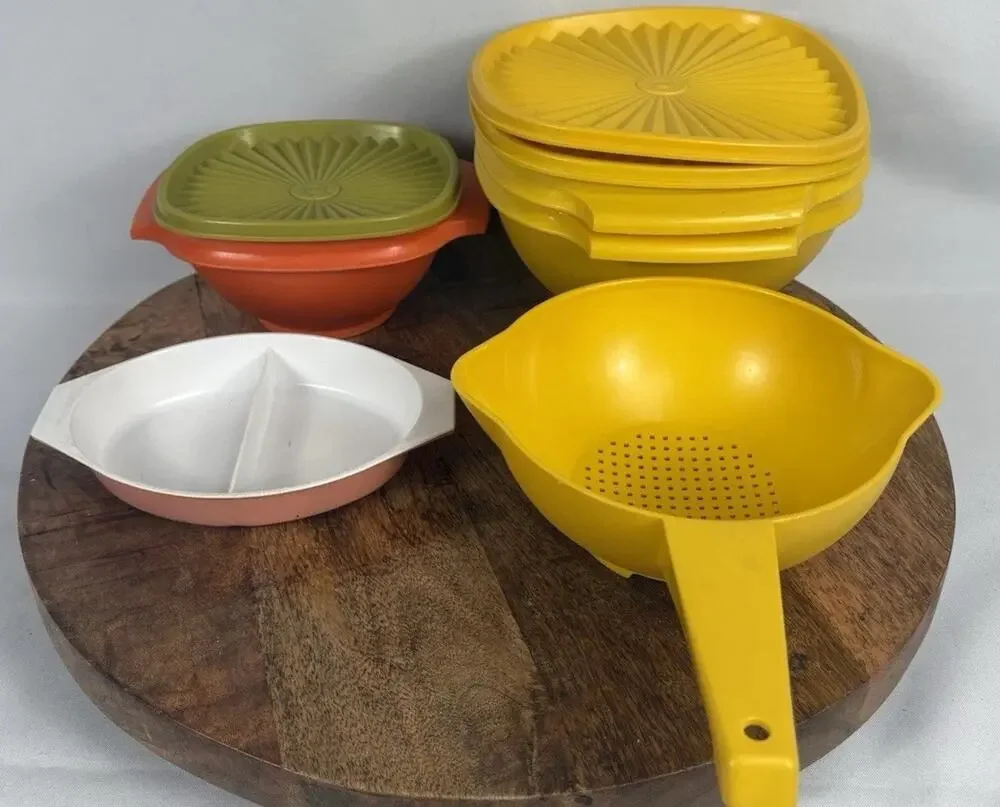 1970s Vintage Tupperware Servalier Set Of 5 Harvest Colors.